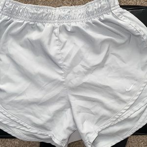 light grey Nike shorts😏
